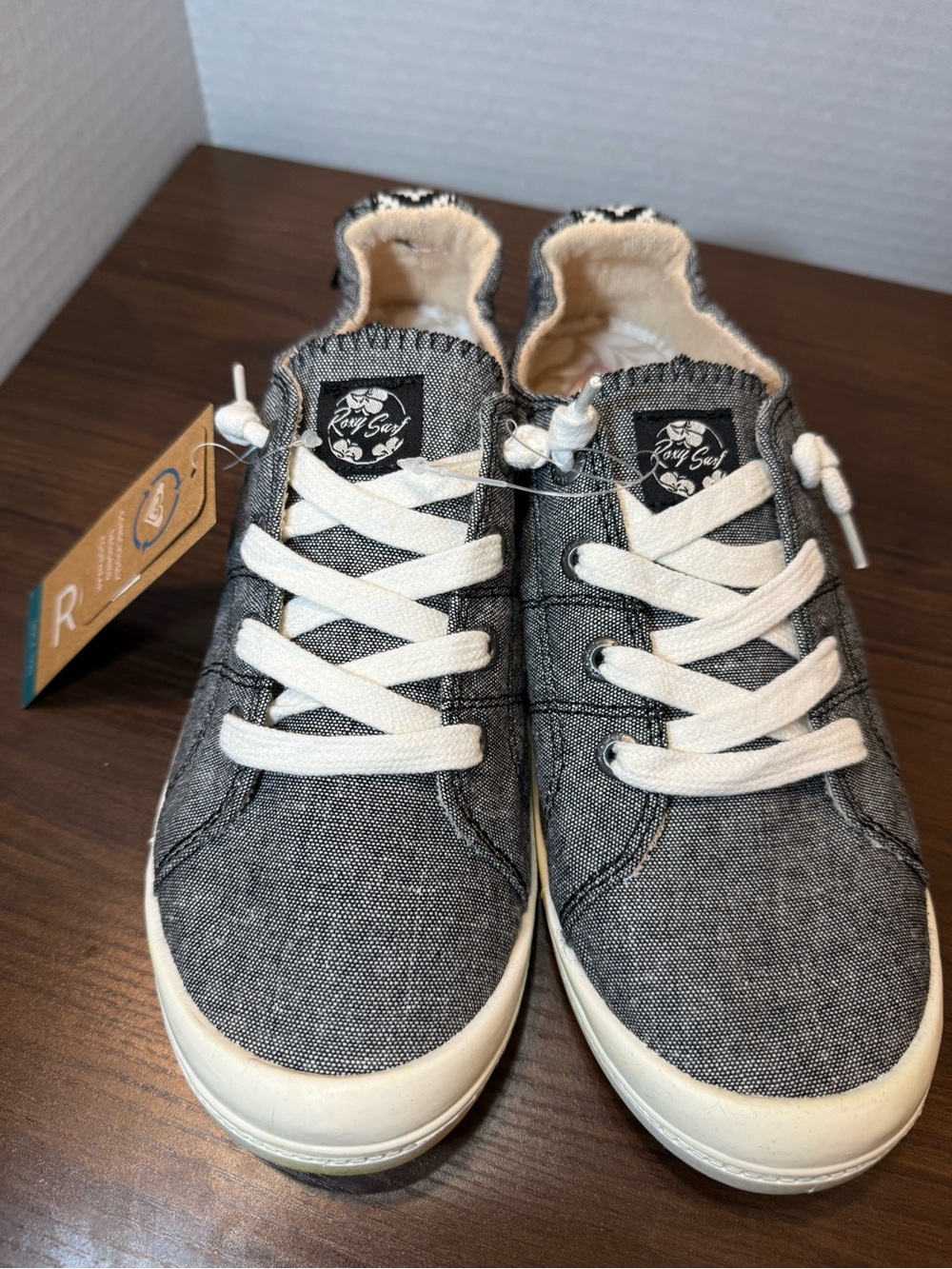 Roxy Gray Ca nvas Lace-Up SneakersSize is a